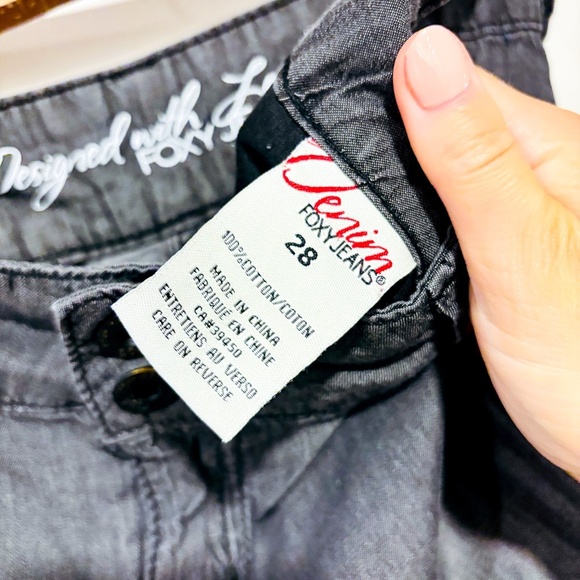 FOXY JEANS Charcoal shorts - Picture 8 of 8